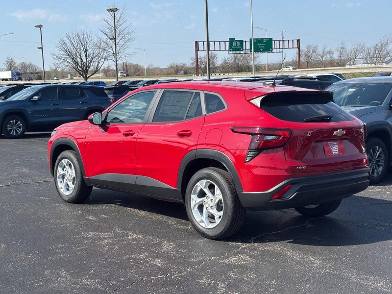 New 2026 Chevrolet Trax LS w/ LS Convenience Package image 3