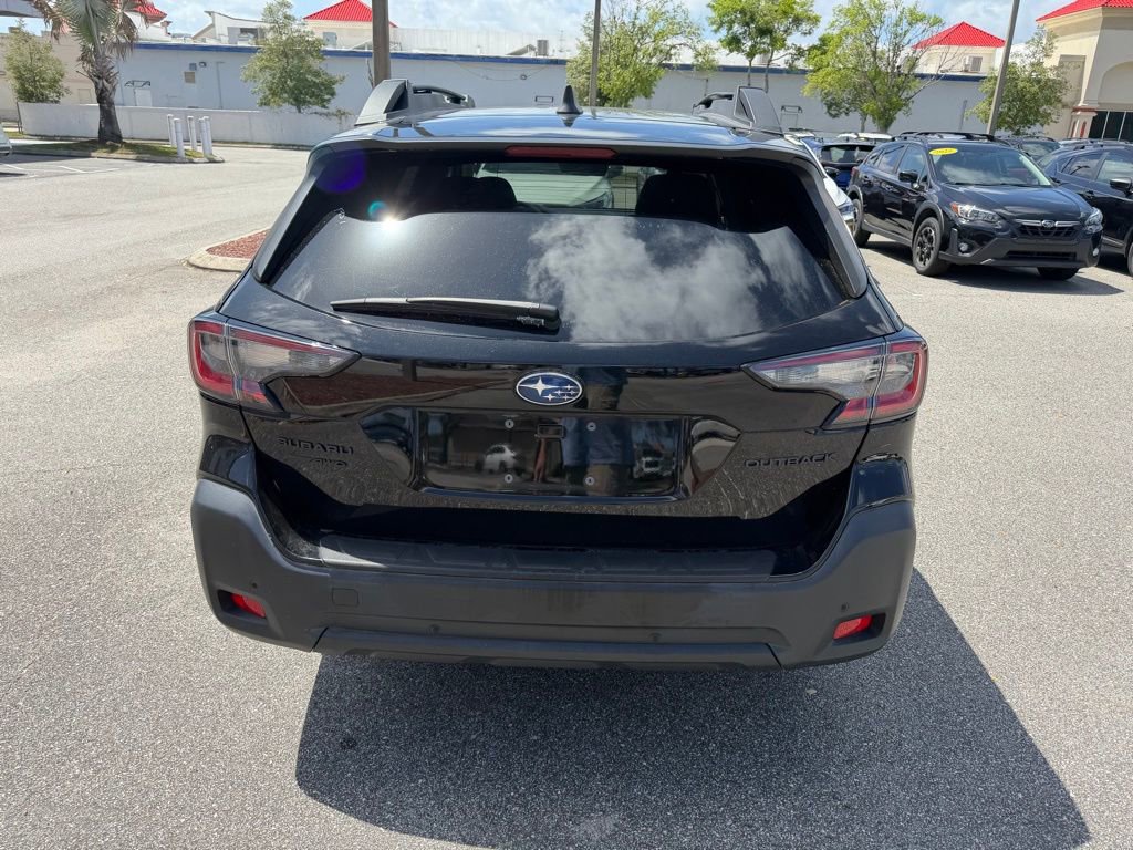 Used 2023 Subaru Outback Onyx Edition image 6