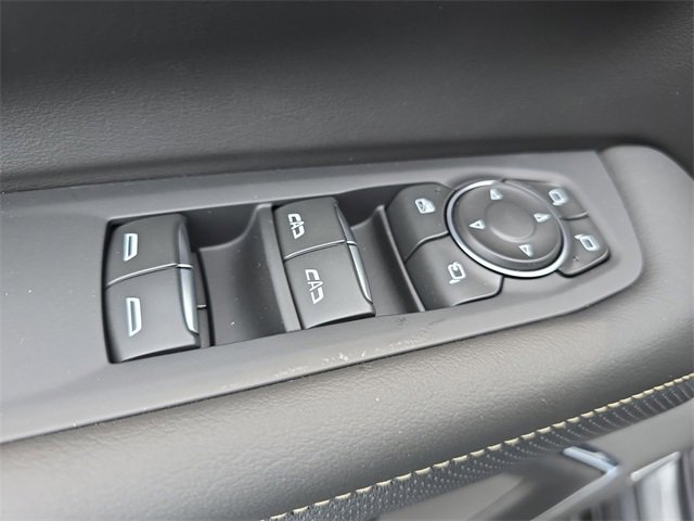 New 2025 Chevrolet Suburban Premier image 23