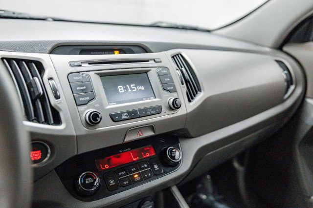 Used 2016 Kia Sportage EX image 18