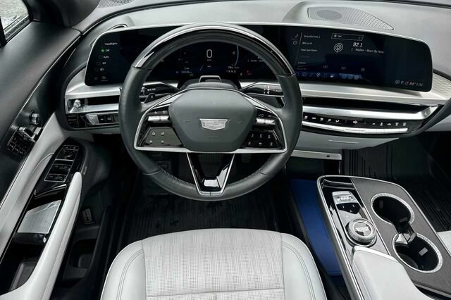Certified 2024 Cadillac Lyriq Sport w/ LPO, Floor Liner Package AWD/4WD image 14