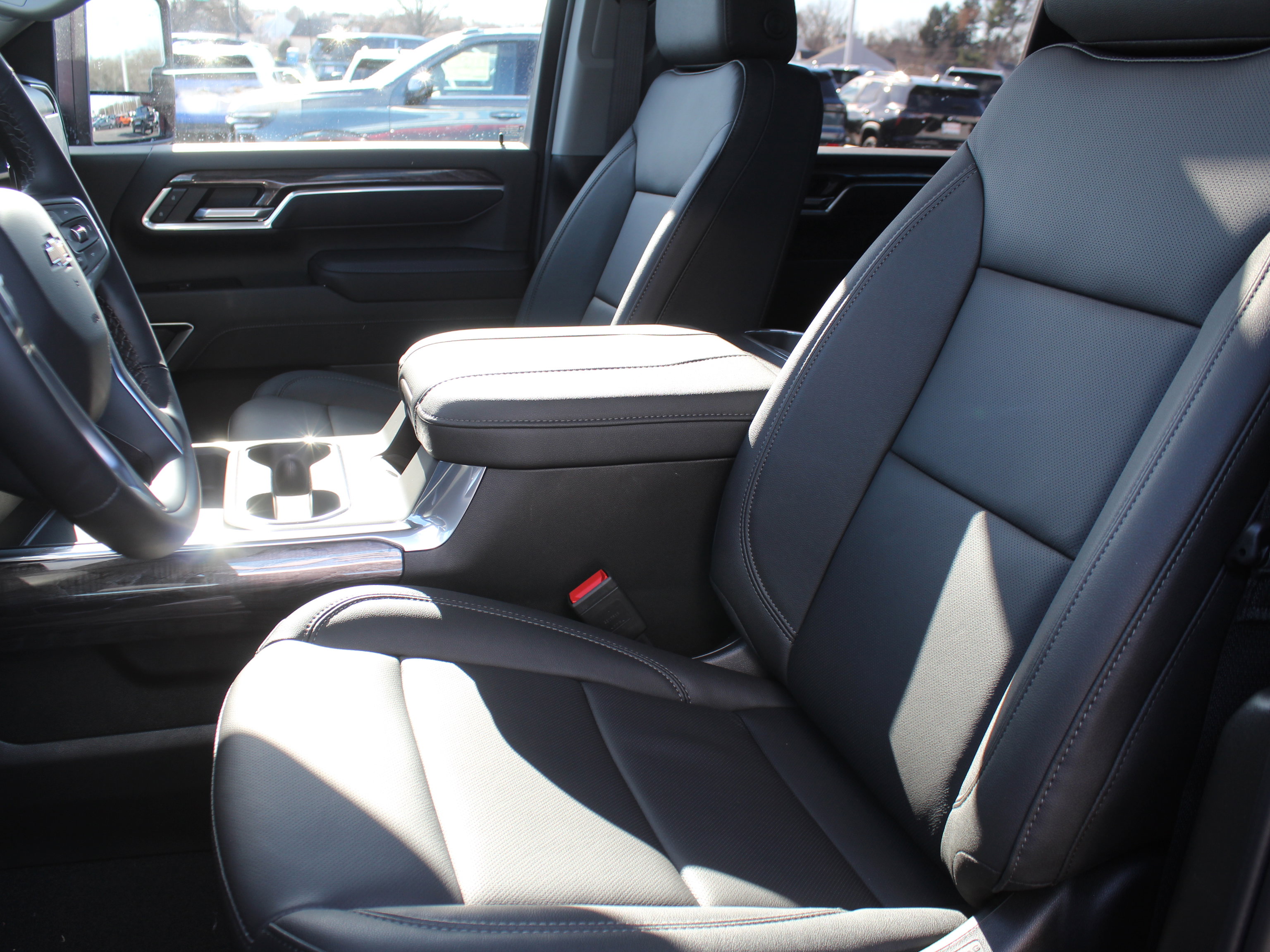 New 2026 Chevrolet Silverado 2500 LTZ w/ LTZ Premium Package image 9