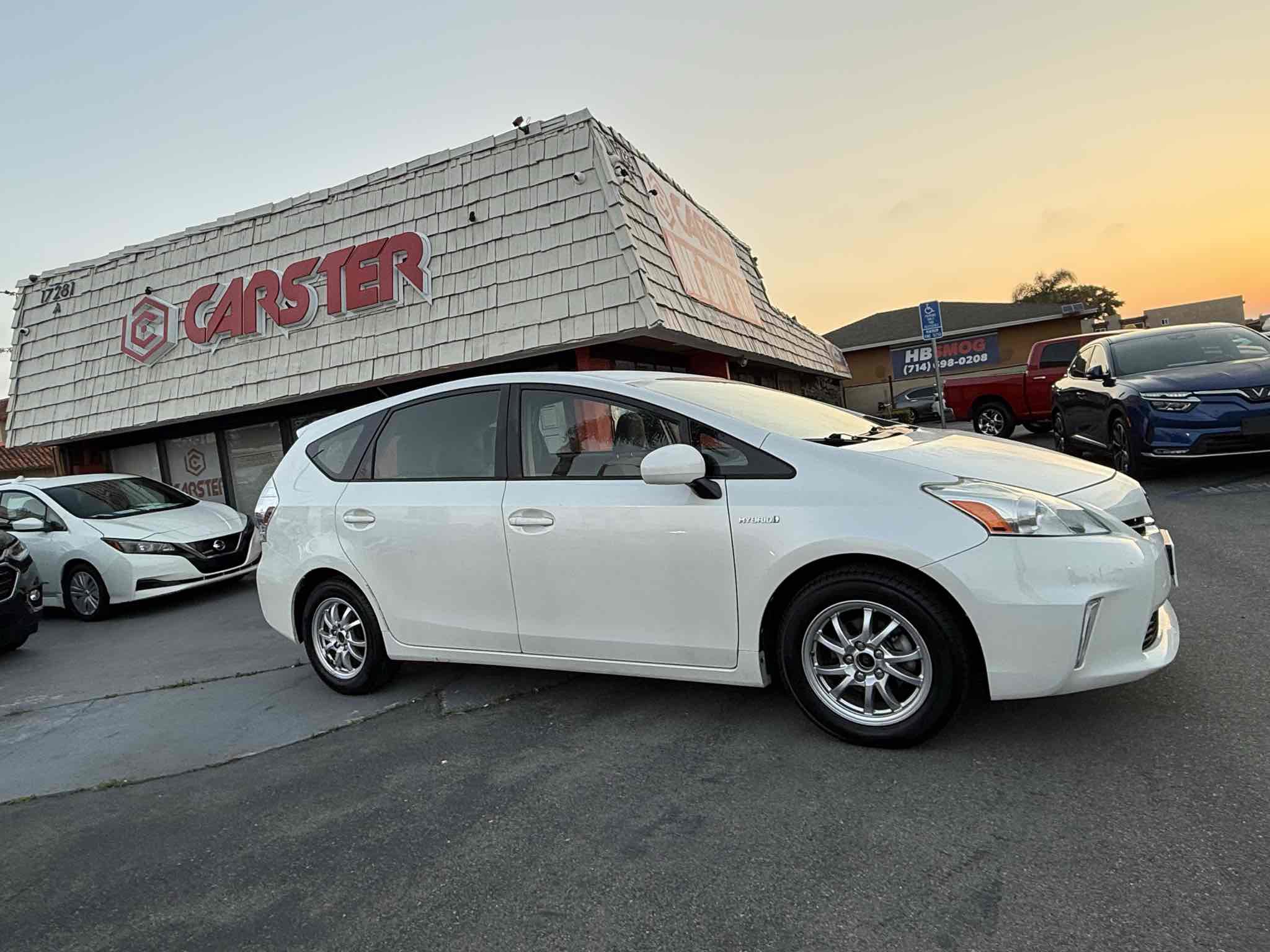 Used 2014 Toyota Prius V Two FWD image 12
