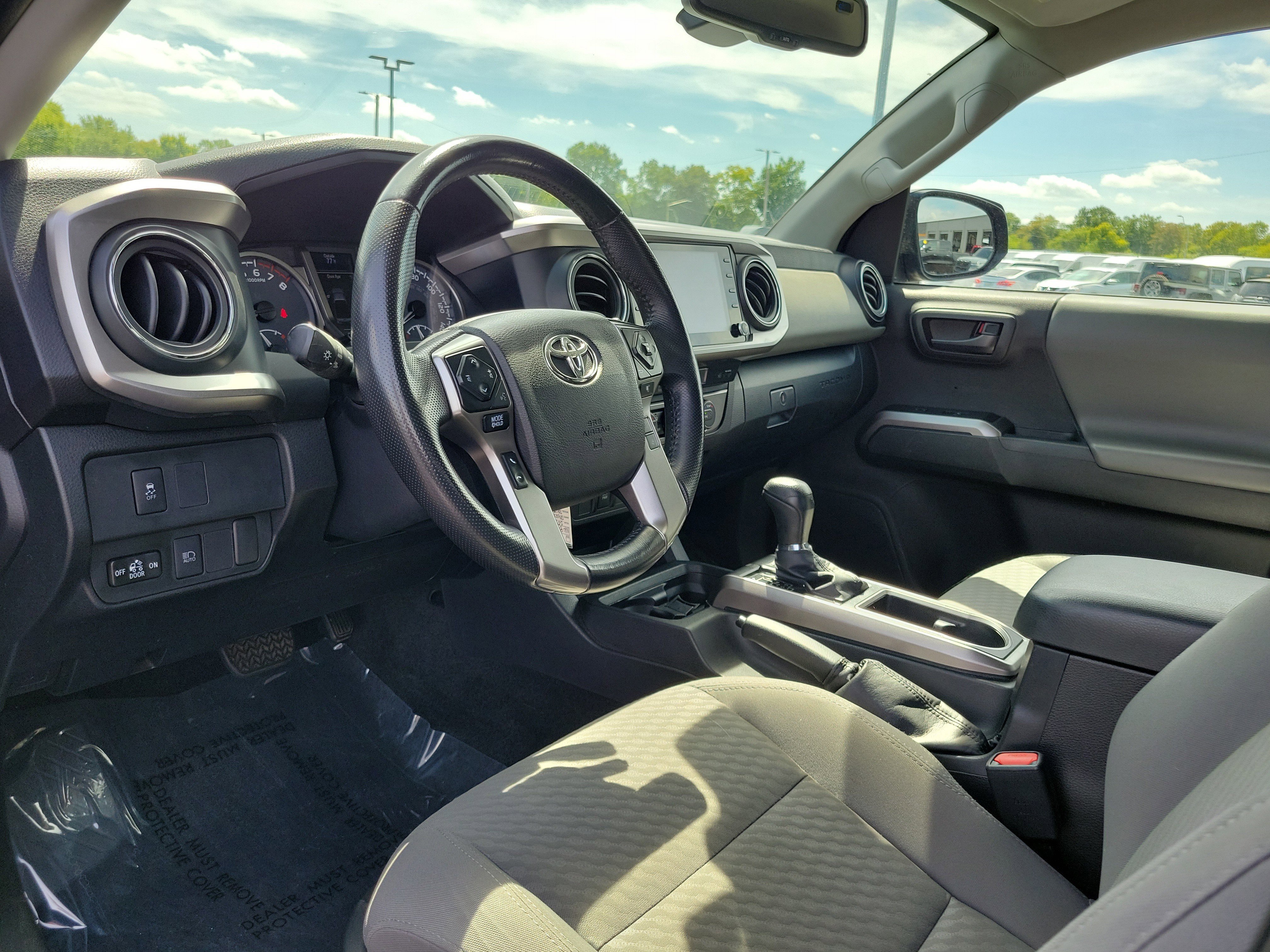 Used 2022 Toyota Tacoma SR5 image 15