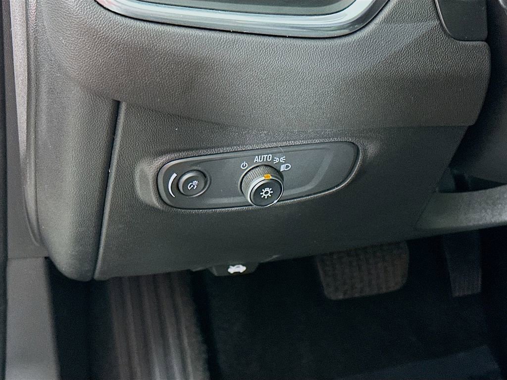 Used 2024 Chevrolet Equinox LT image 15