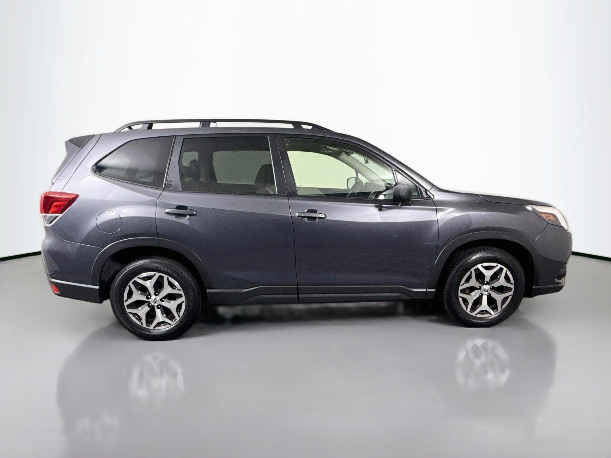 Used 2024 Subaru Forester Premium AWD/4WD image 11