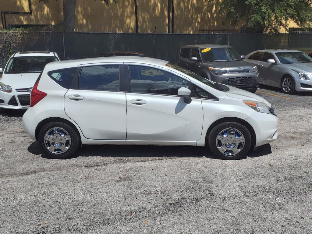 Used 2016 Nissan Versa Note SV image 3