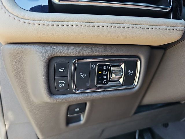 Used 2022 Lincoln Nautilus Reserve w/ Equipment Group 201A image 26