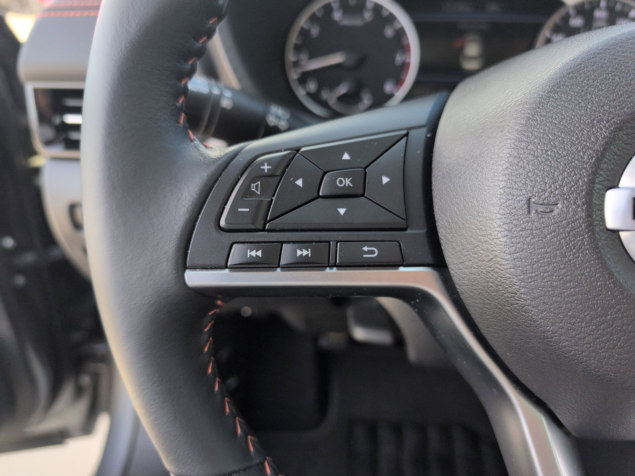 Used 2022 Nissan Sentra SR w/ Electronics Package image 17