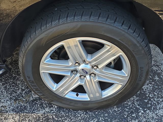 Used 2020 Ford Expedition XLT w/ Equipment Group 202A image 5