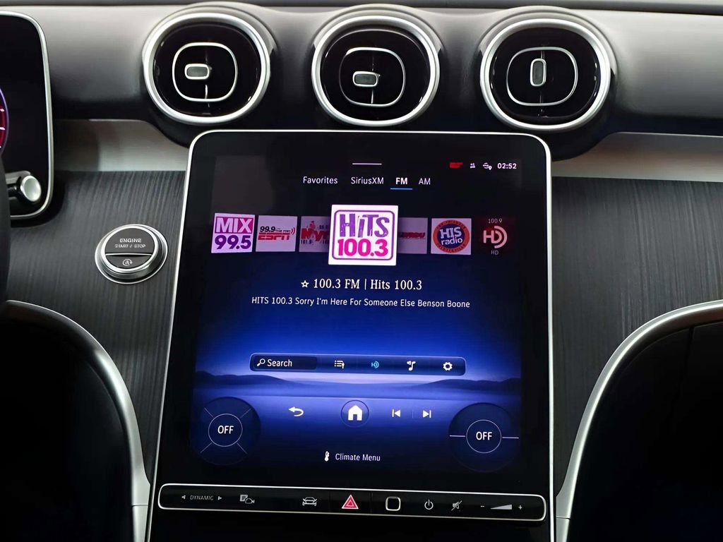 Used 2025 Mercedes-Benz C 300 4MATIC Sedan image 25