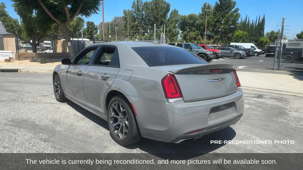 Used 2018 Chrysler 300 S w/ S Model Appearance Package RWD image 3