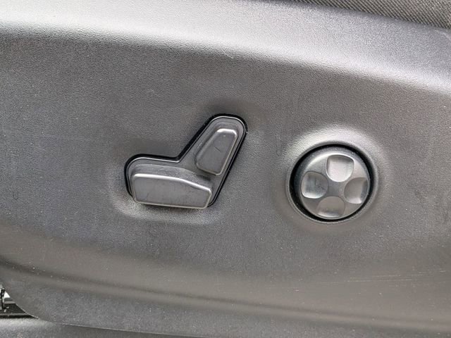 Certified 2023 Chrysler Pacifica Limited image 14