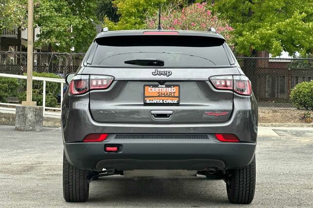 Used 2023 Jeep Compass Trailhawk w/ Sun and Sound Group AWD/4WD image 5