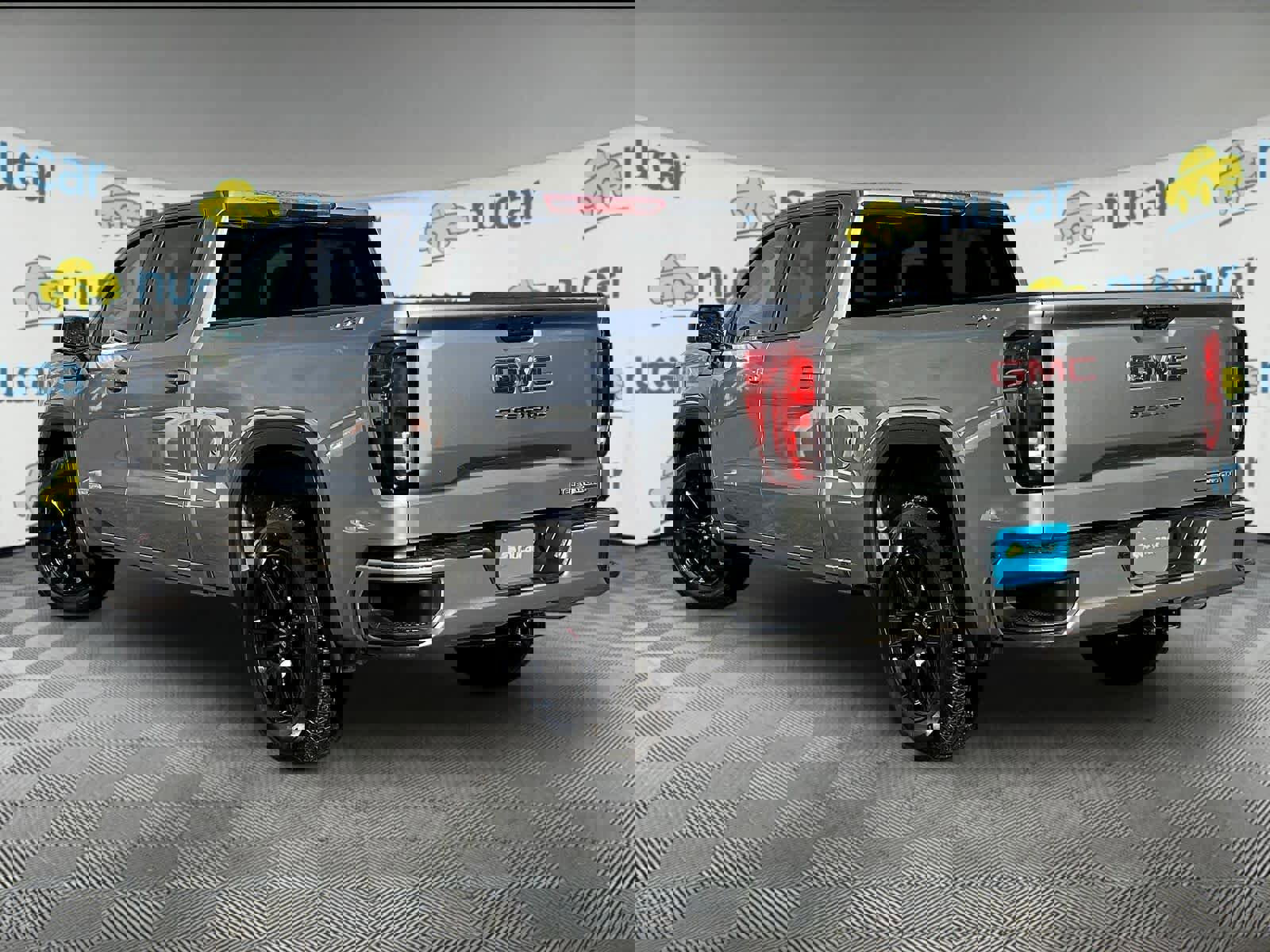 Used 2025 GMC Sierra 1500 Elevation image 4