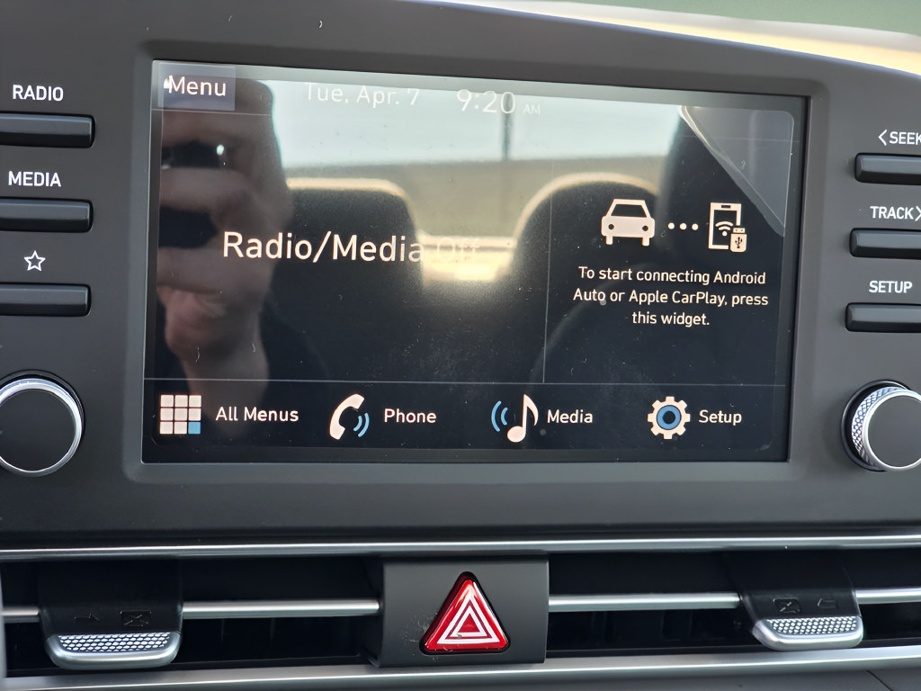 New 2026 Hyundai Elantra SE FWD image 19