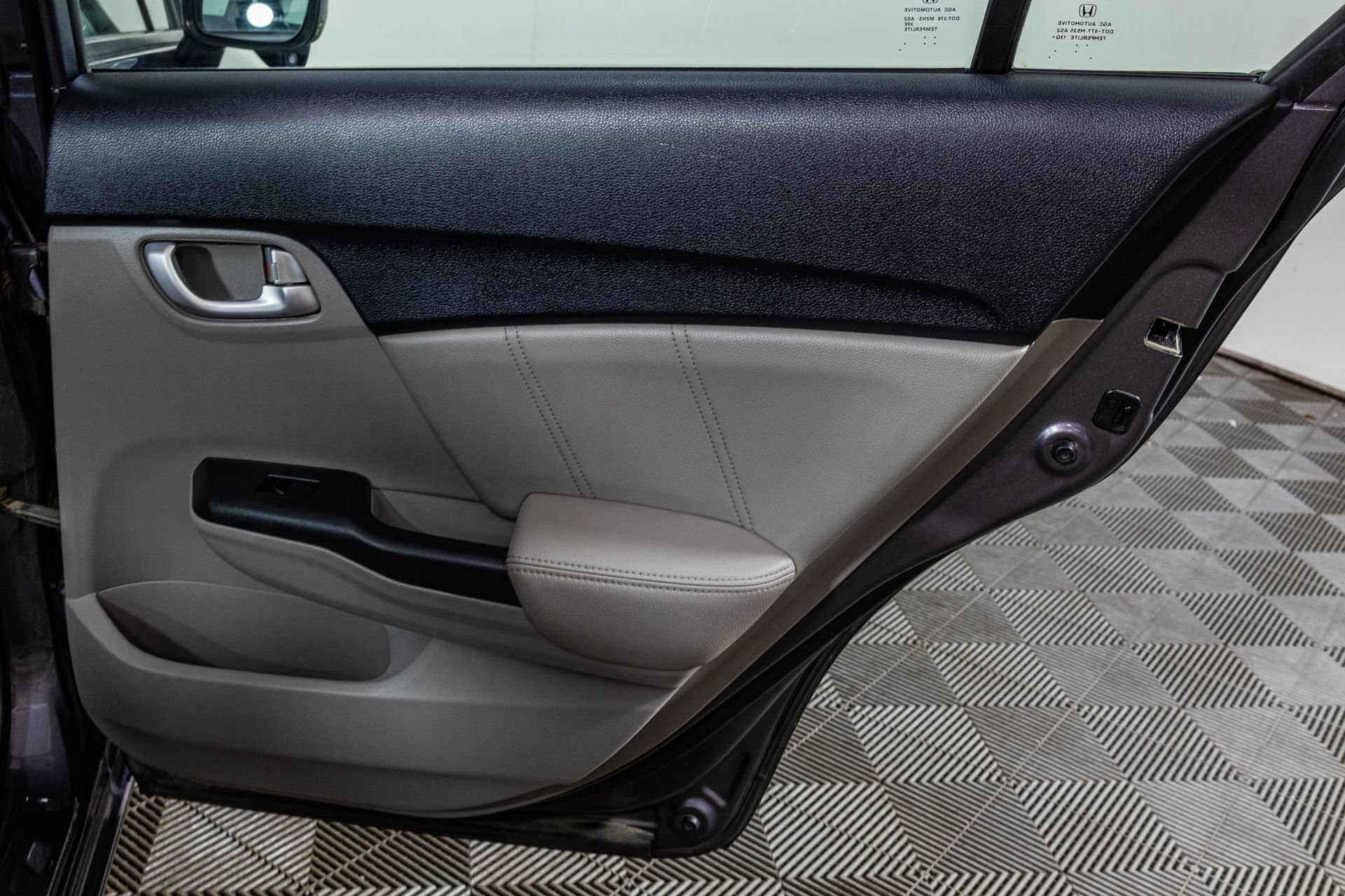 Used 2014 Honda Civic EX-L image 41