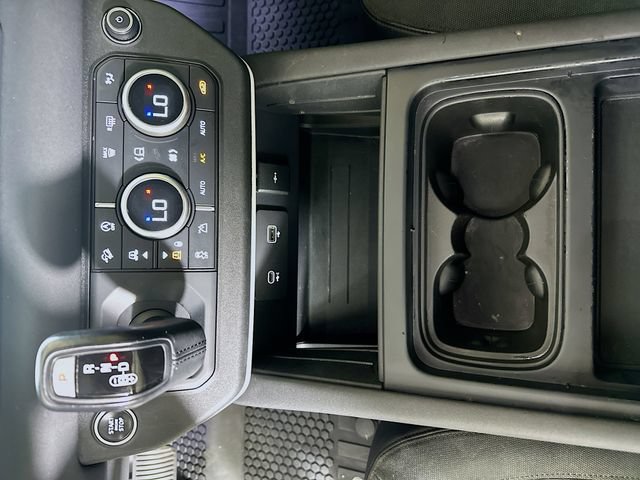 Used 2021 Land Rover Defender 110 SE AWD/4WD image 19