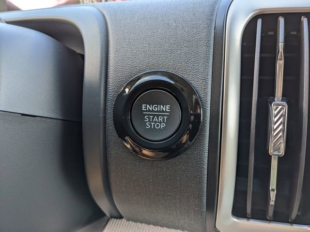 New 2025 Ford Expedition Active image 30
