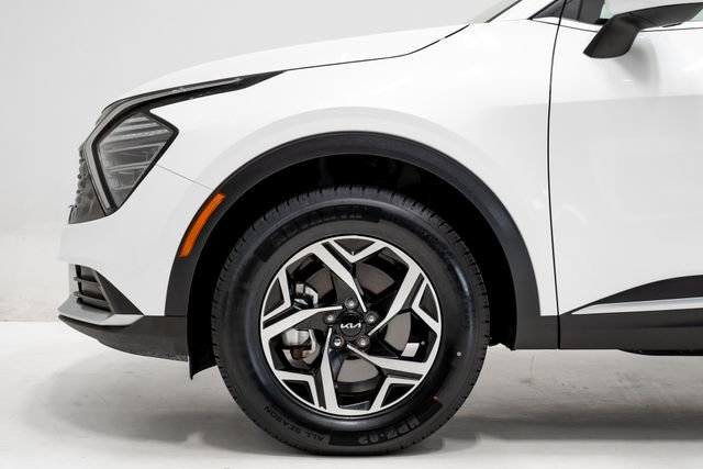 Certified 2024 Kia Sportage LX image 24