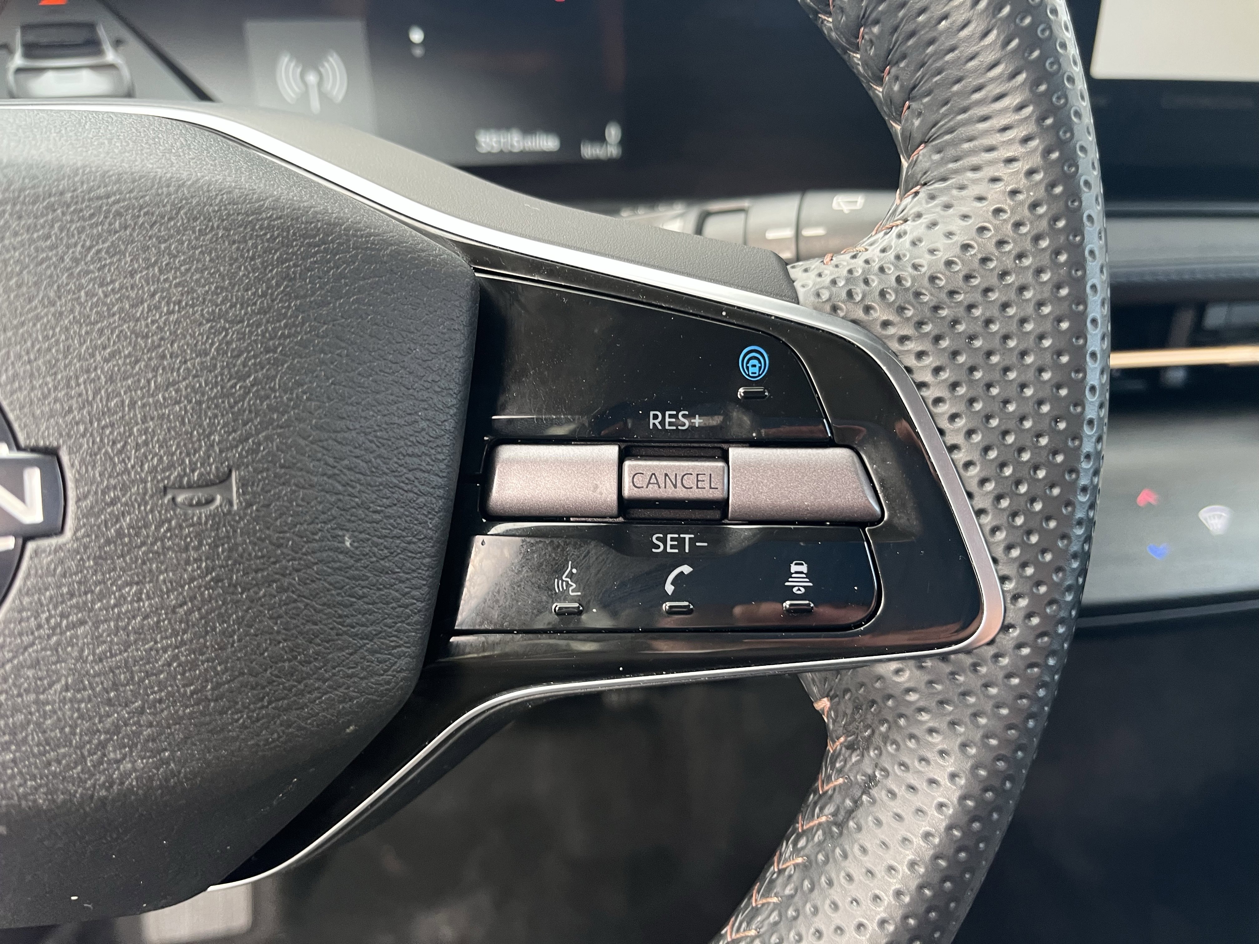 Certified 2025 Nissan Ariya AWD image 20