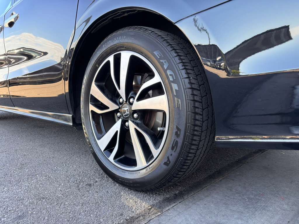 Used 2020 Honda Odyssey Elite image 35