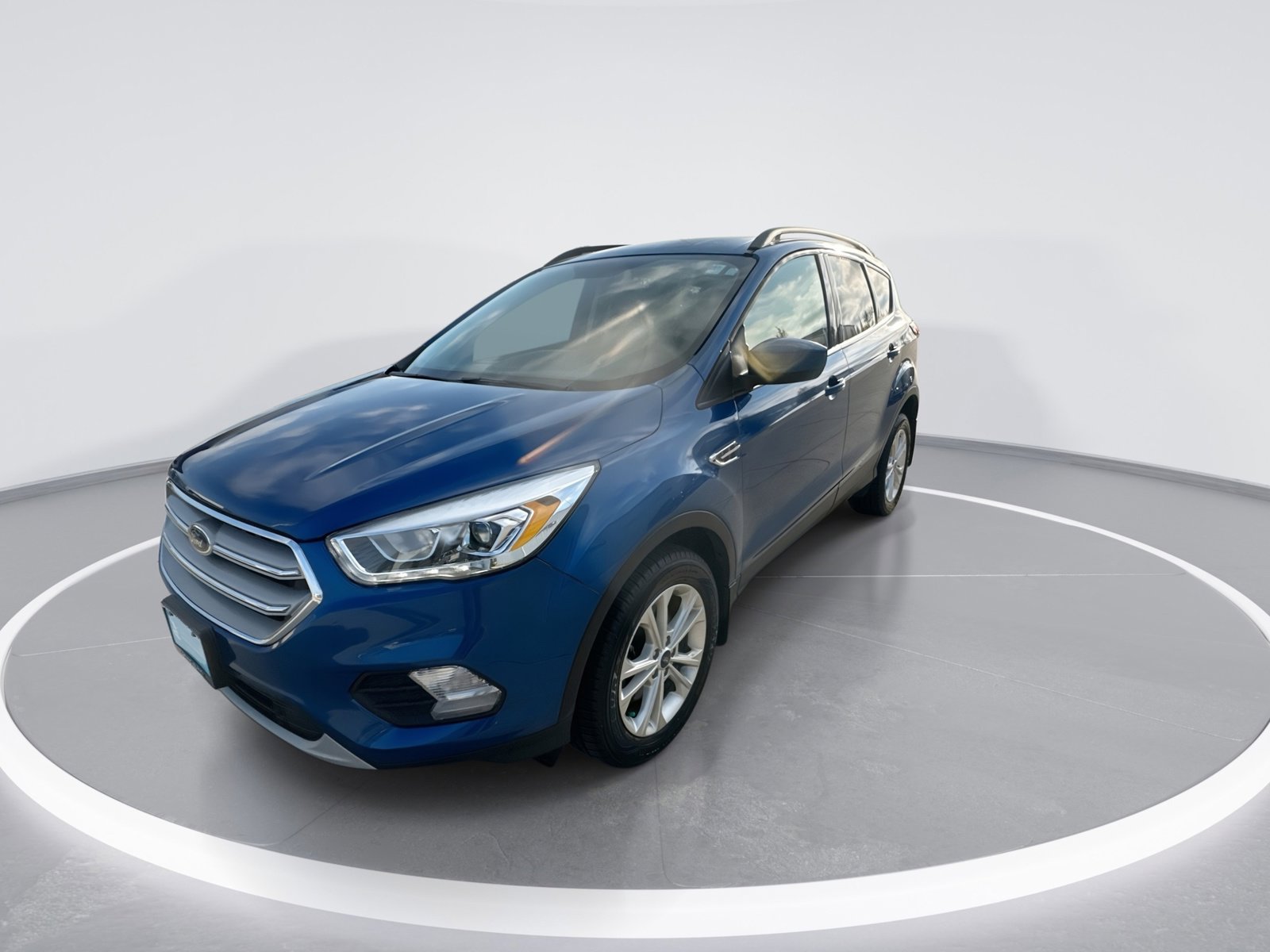 Used 2019 Ford Escape SEL AWD/4WD image 4