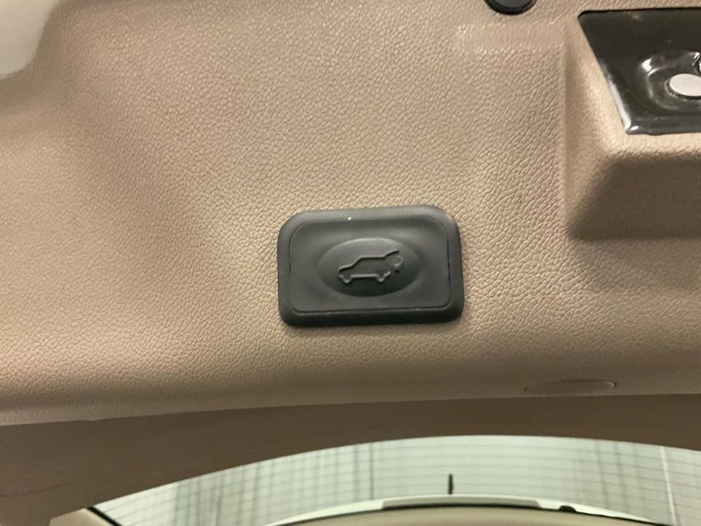 Used 2013 GMC Acadia Denali image 40