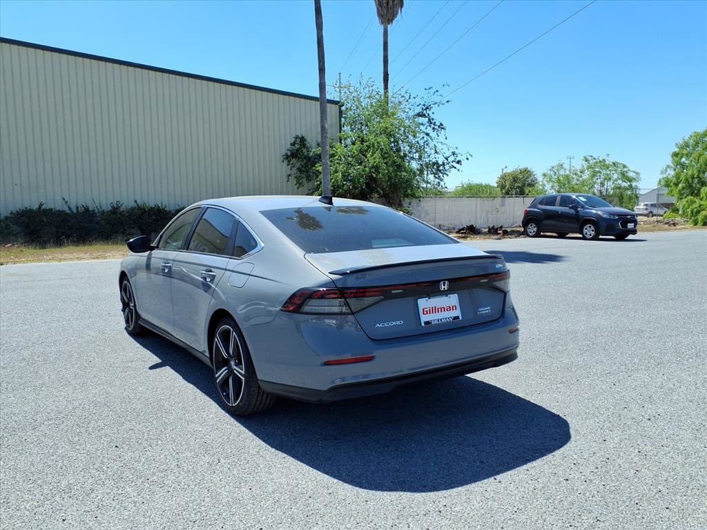 Used 2023 Honda Accord Sport image 6