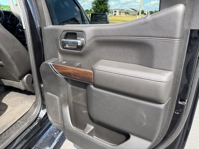 Used 2019 GMC Sierra 1500 SLT w/ SLT Premium Plus Package AWD/4WD image 26