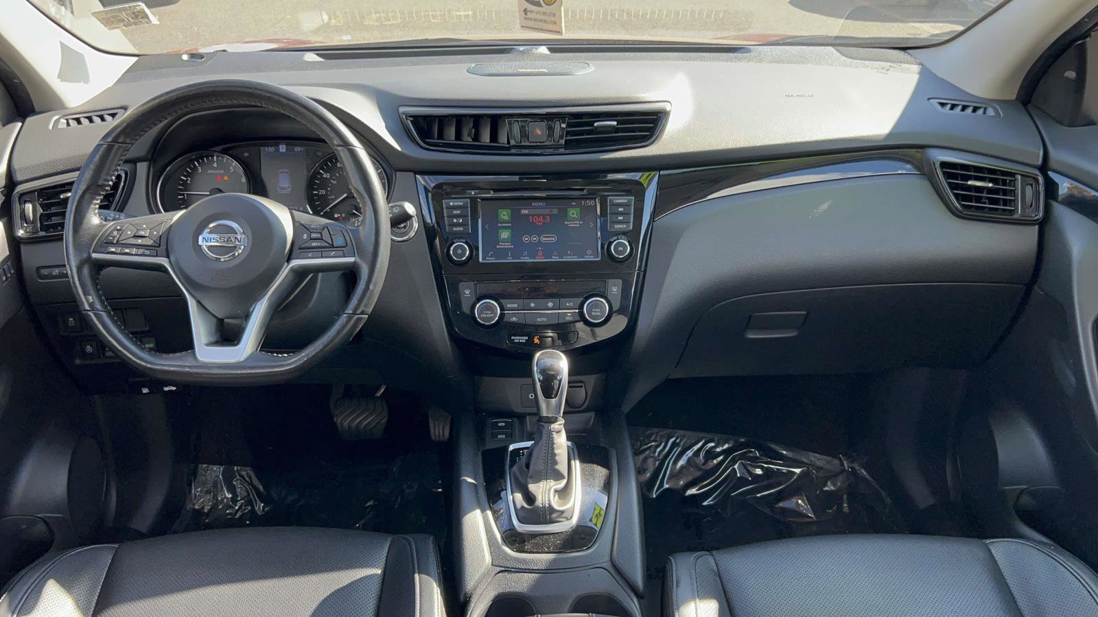 Used 2022 Nissan Rogue Sport SL w/ Premium Package image 32