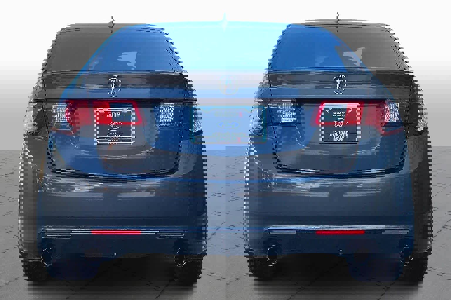 Used 2010 Acura TSX Sedan image 4