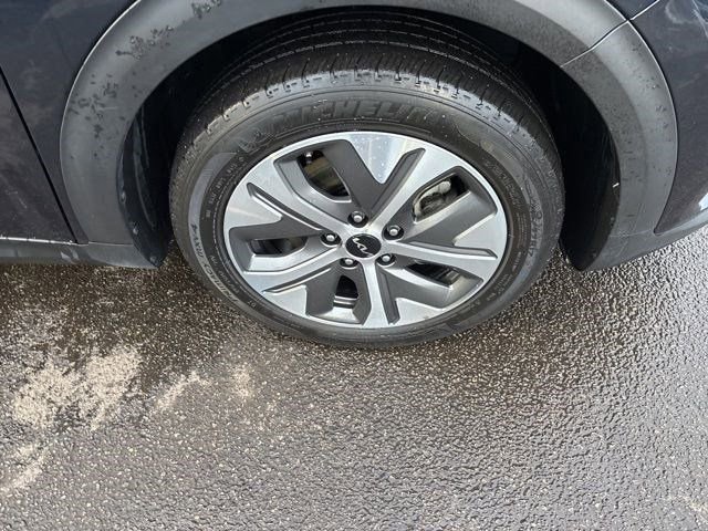 Used 2022 Kia Niro EX w/ Cold Weather Package image 41