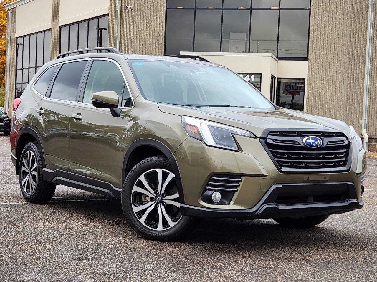 Used 2022 Subaru Forester Limited w/ Popular Package #3 image 34