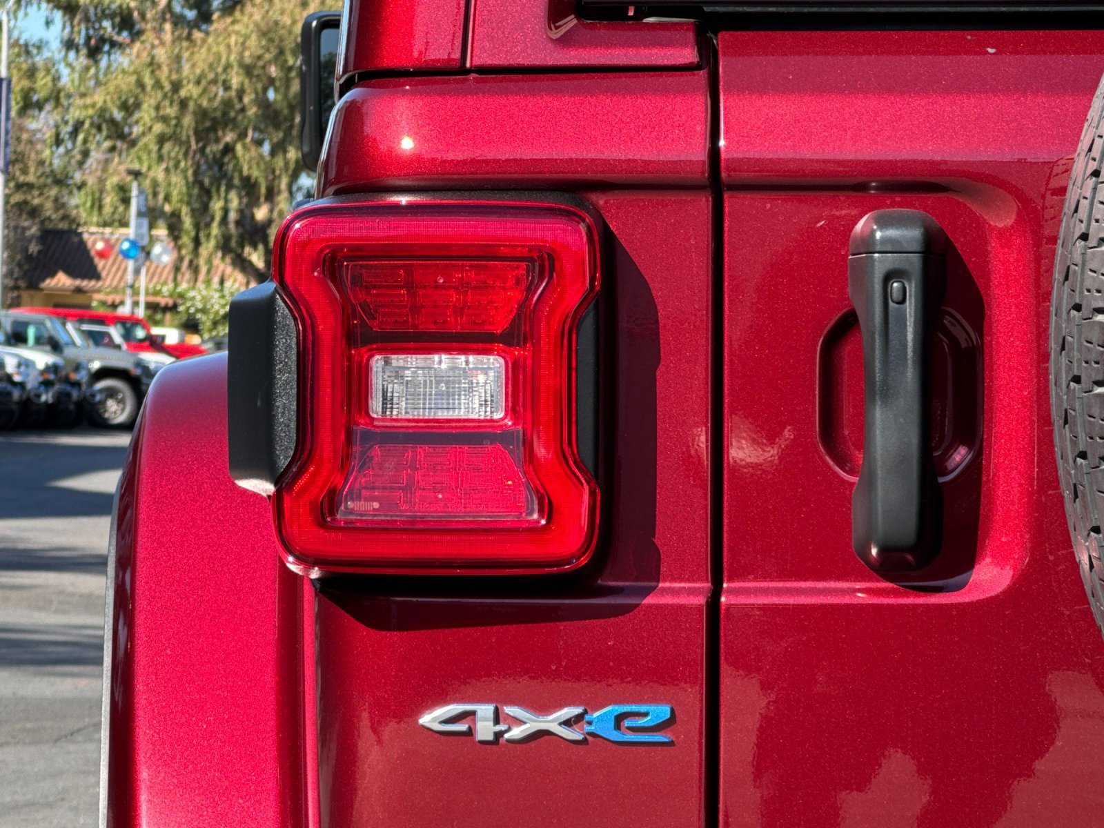 Used 2021 Jeep Wrangler Unlimited Sahara 4xe w/ Cold Weather Group image 27