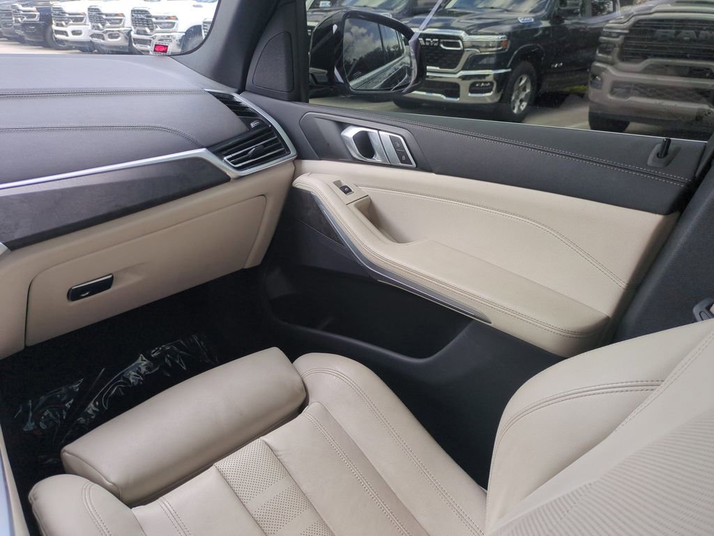 Used 2022 BMW X5 sDrive40i RWD image 19