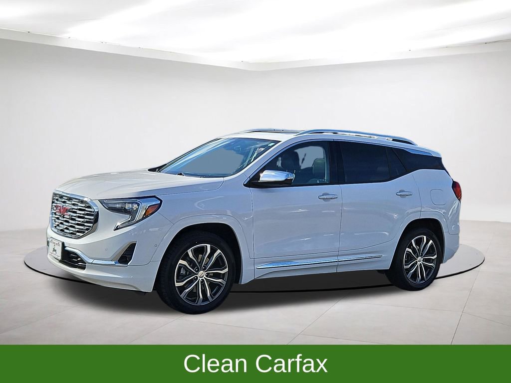 Used 2020 GMC Terrain Denali w/ Denali Premium Package image 3