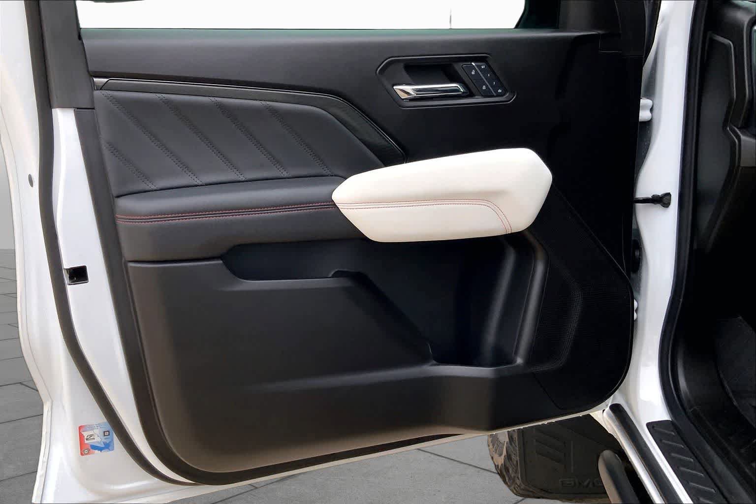 Certified 2024 GMC Canyon AT4X AWD/4WD image 21