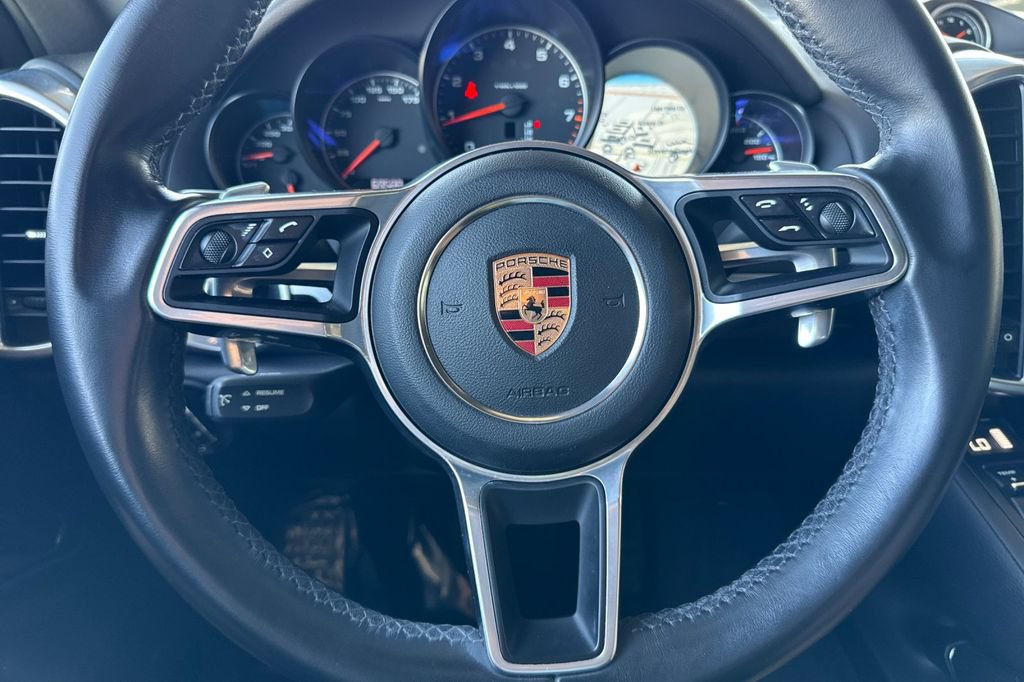 Used 2018 Porsche Cayenne Platinum Edition AWD/4WD image 23