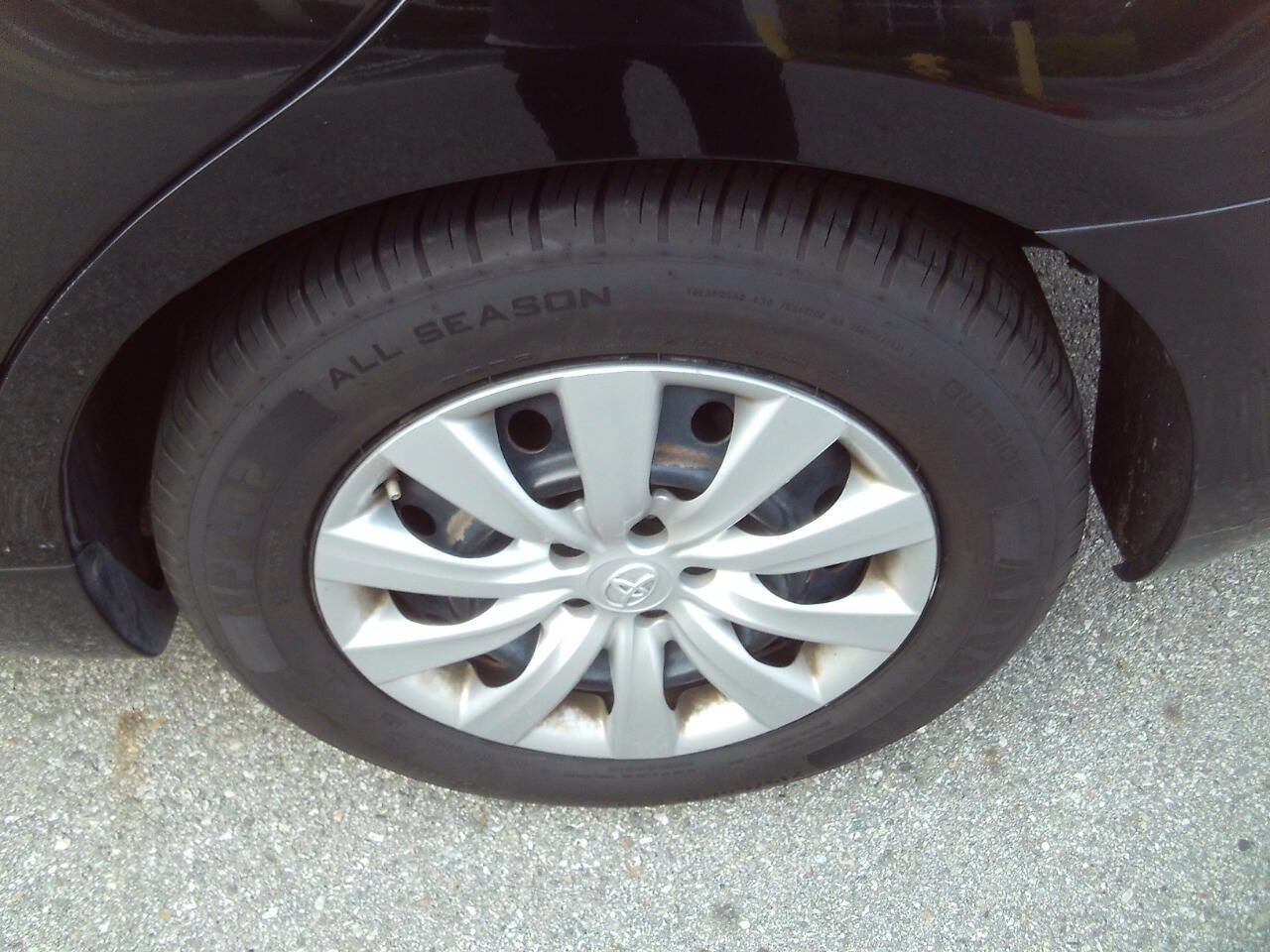 Used 2009 Toyota Camry LE image 25