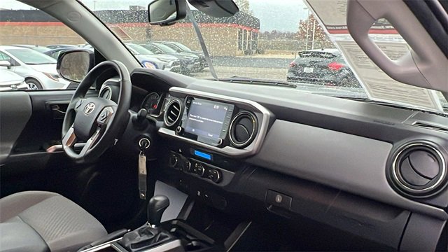 Certified 2022 Toyota Tacoma SR5 image 28