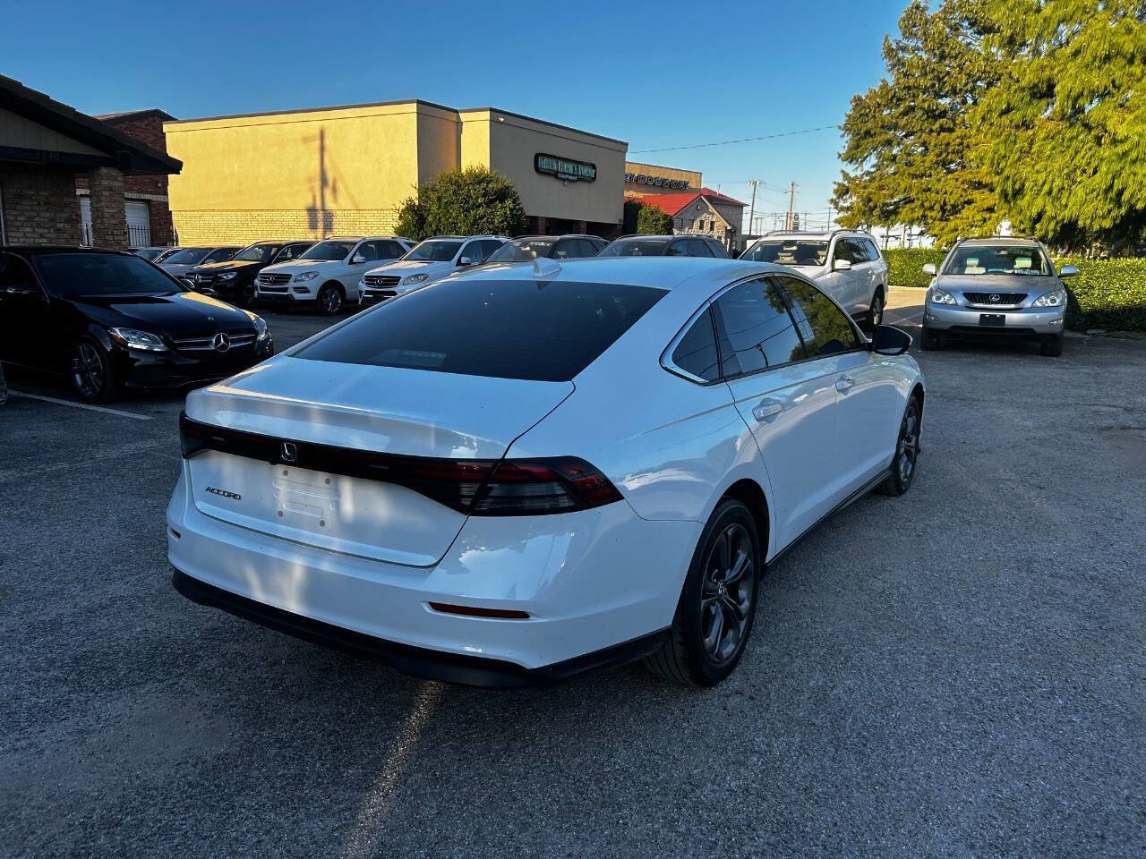 Used 2023 Honda Accord EX image 5