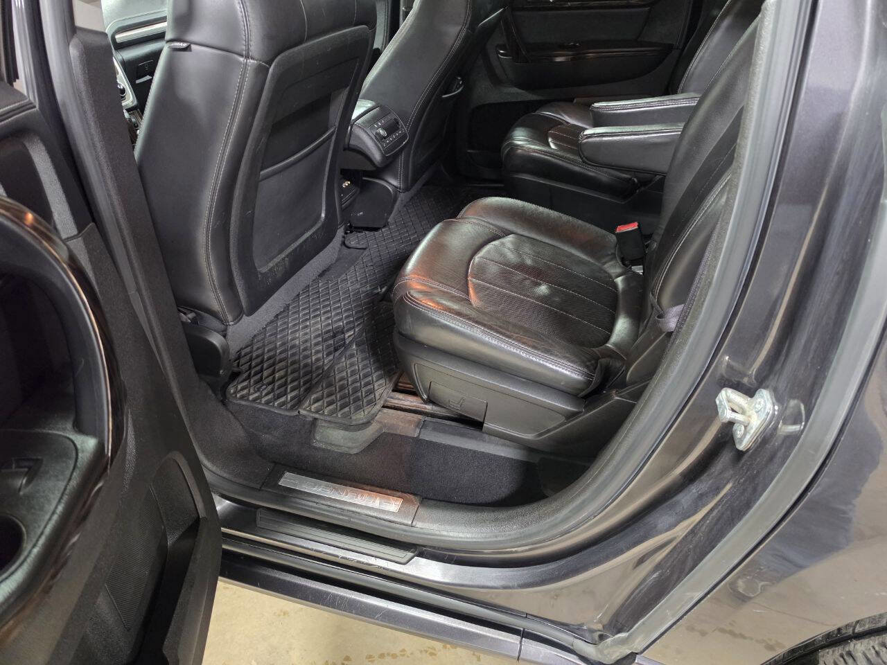 Used 2013 GMC Acadia Denali AWD/4WD image 26