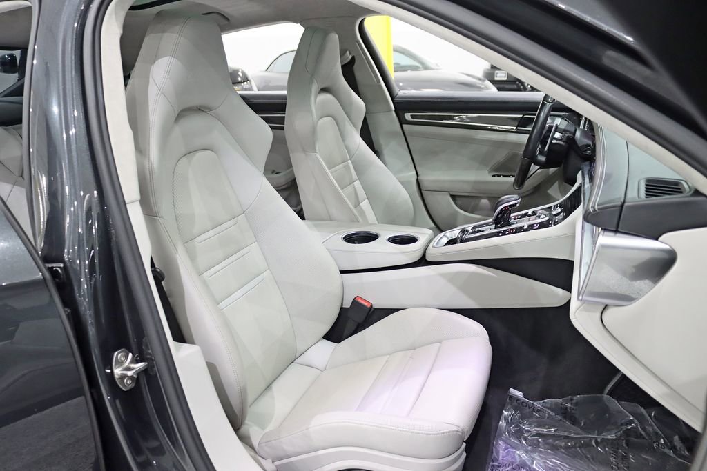 Used 2018 Porsche Panamera Turbo image 26