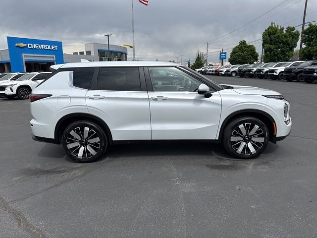 Used 2025 Mitsubishi Outlander SE AWD/4WD image 8
