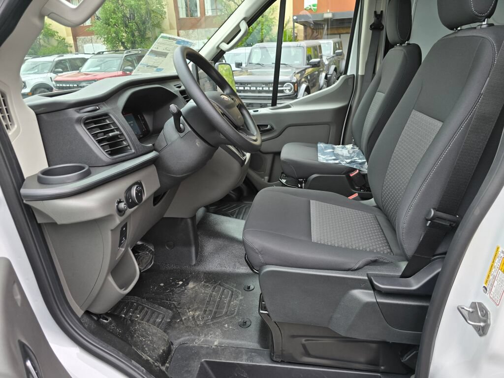 New 2026 Ford Transit 250 148 Medium Roof RWD image 14