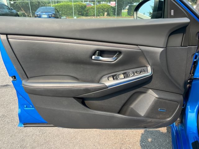 Used 2022 Nissan Sentra SR w/ SR Premium Package FWD image 16