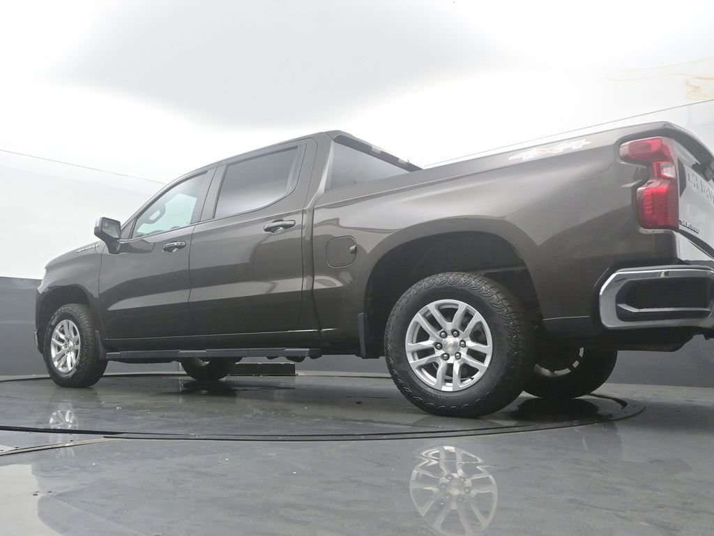 Used 2021 Chevrolet Silverado 1500 LT AWD/4WD image 46