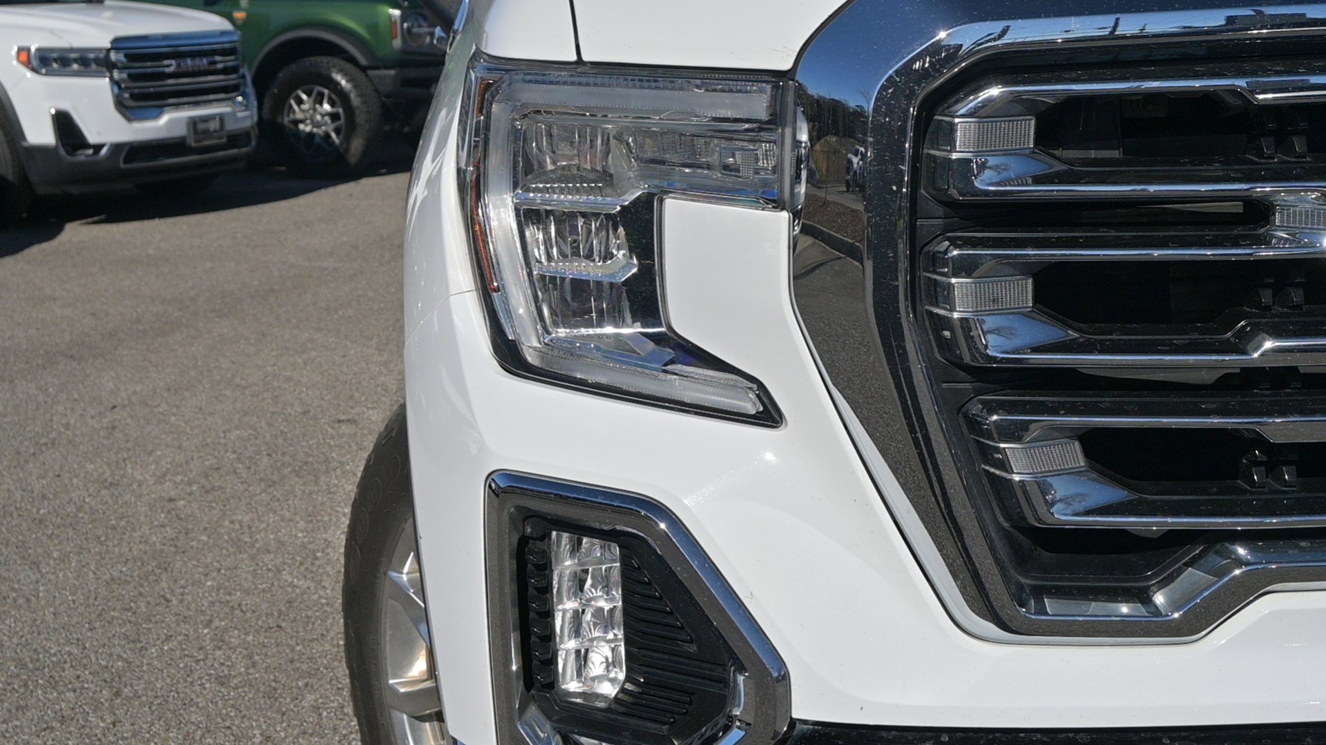 Used 2020 GMC Sierra 1500 SLT w/ SLT Premium Plus Package image 2