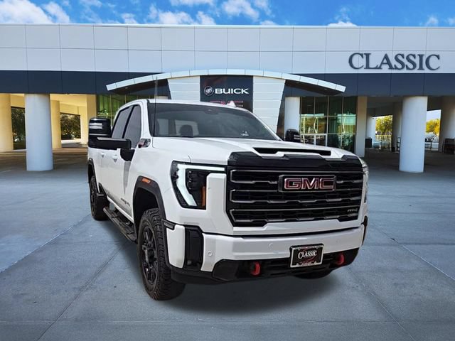 Used 2025 GMC Sierra 2500 AT4 AWD/4WD image 2
